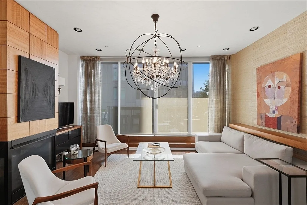 1 bed, 1.5 bath, $3,000 — Photo 1