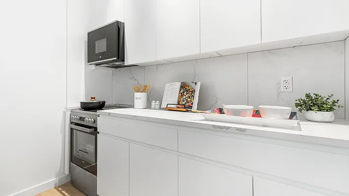 Rented by Nooklyn NYC LLC | media 44