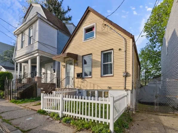 11 Tichenor Ter, Irvington Twp., NJ 07111