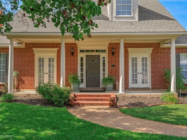 103 Cambridge Cir, Bossier City, LA 71111