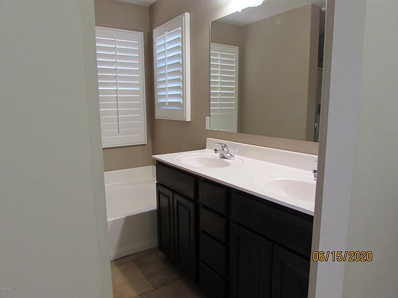 3rd image of 15465 W Laurel Ln