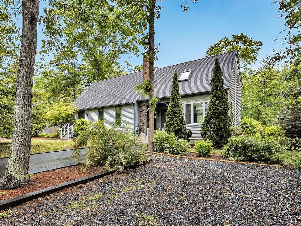 49 Ashumet Avenue, Mashpee, MA 02649 Zillow