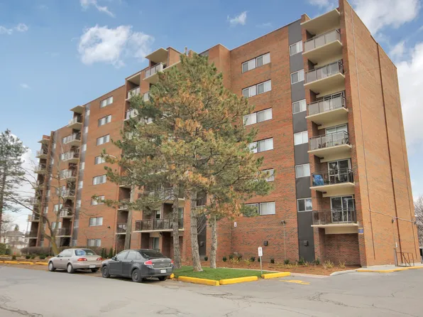 860 Blackthorne, 860 Blackthorne Ave, Ottawa, ON K1K 3Y7