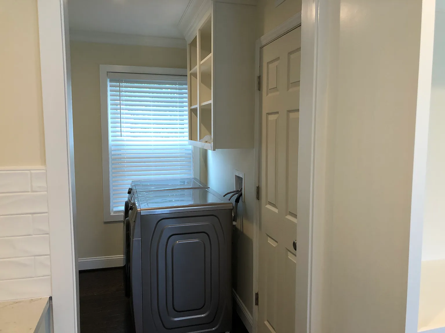 3 bed, 2.5 bath, 1408 sqft, $4,000 — Photo 3
