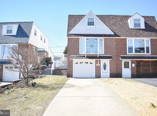 9348 Lansford St, Philadelphia, PA 19114