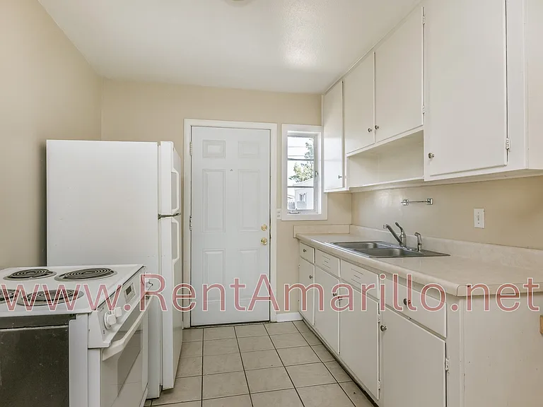 2716 Curtis Dr #B — Photo 5