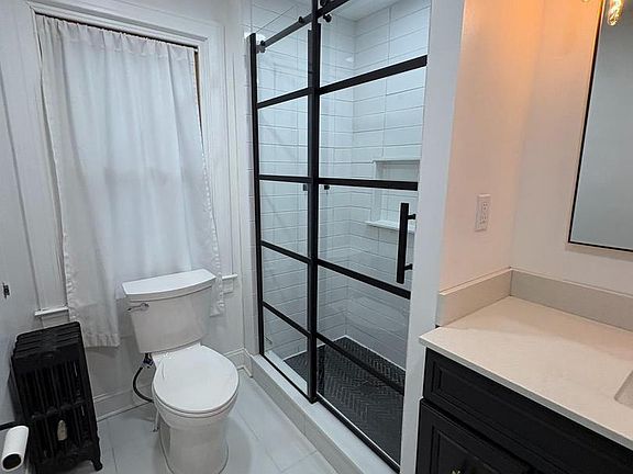3rd image of 209 Harvey Ave
