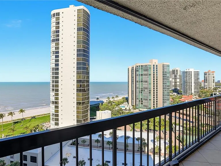 4551 Gulf Shore Blvd N #1500 — Photo 24