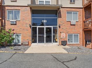 110 Boston Post Rd E APT 8, Marlborough, MA 01752