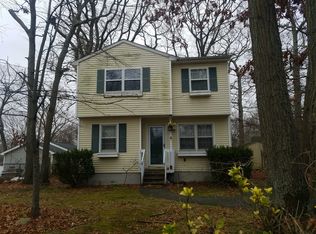 11 Fern Rd, Rocky Point, NY 11778