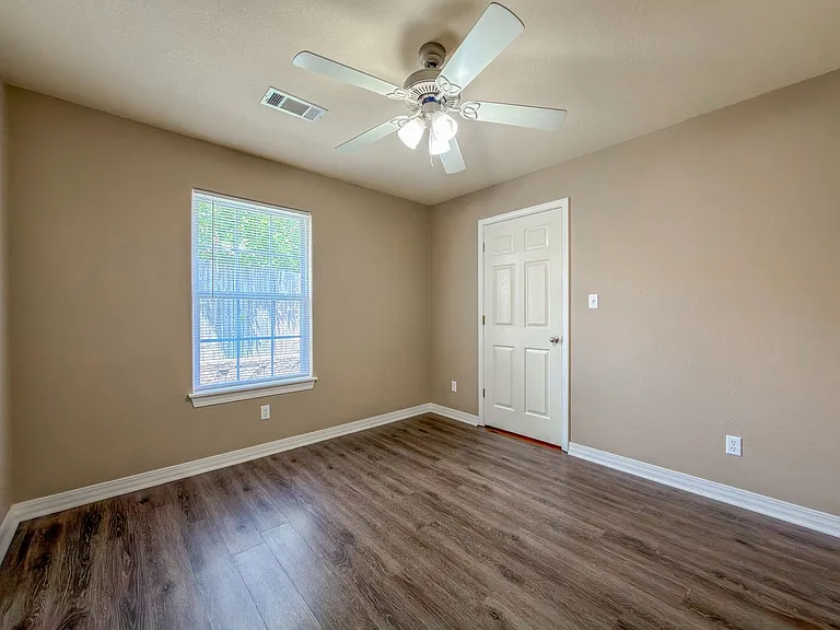 2807 Fairway Hamlet Ct — Photo 13