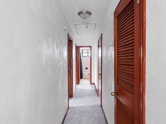 5th image of 9268 Buckman Ave #B