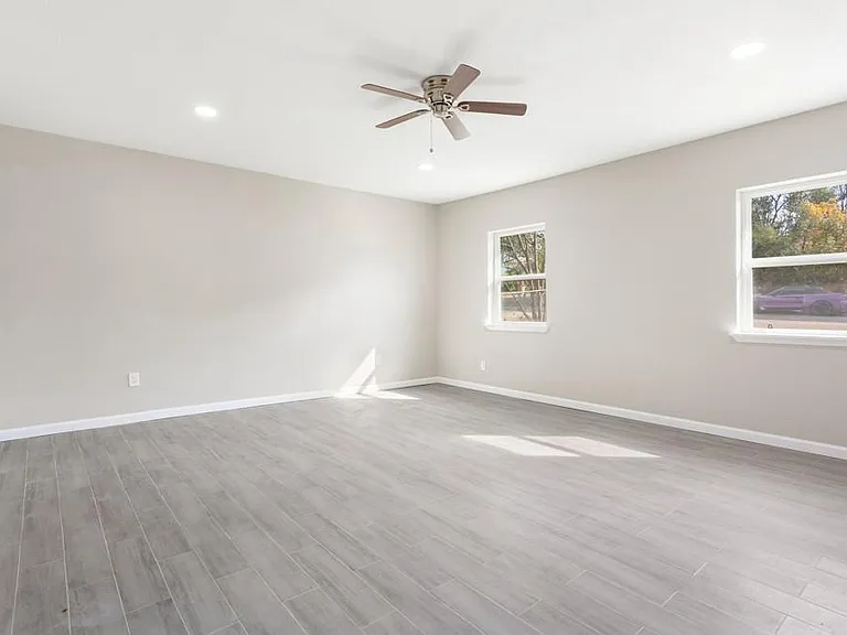 9604 Crown Ridge Dr — Photo 19