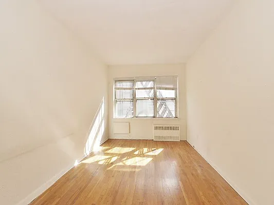 Rented by Cooper & Cooper Real Estate | media 21