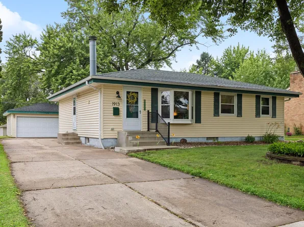 1913 Independence Ave N, Golden Valley, MN 55427