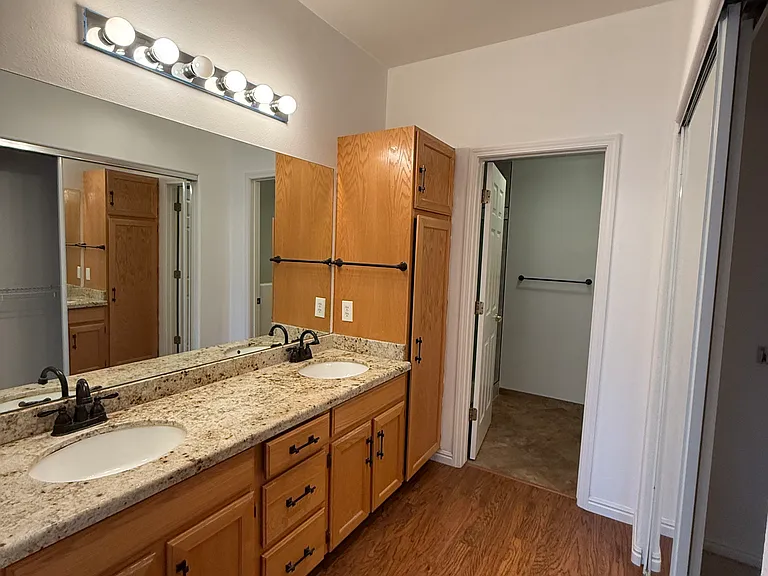 3824 S Big River Way #2 — Photo 8