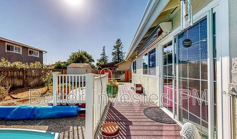 848 Sprucewood Ct — Photo 74