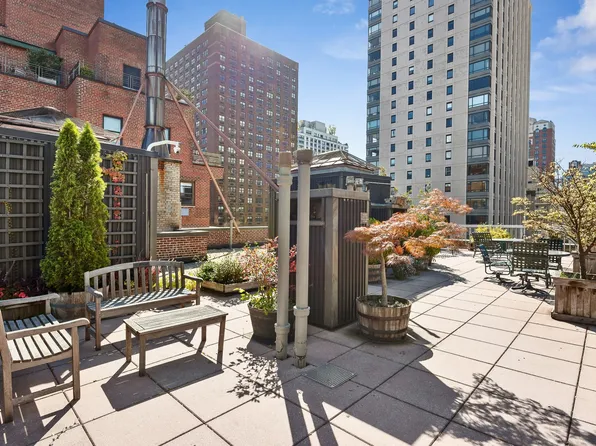 157 East 72nd Street image 17 of 17