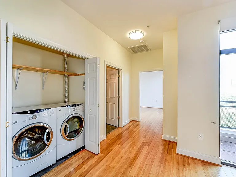 1011 Arlington Blvd #1101 — Photo 12