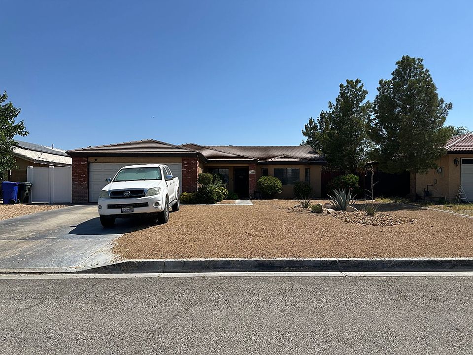 1st image of 14851 Brewster Ln