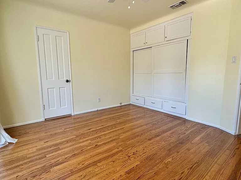 3513 S Sycamore Ave — Photo 32