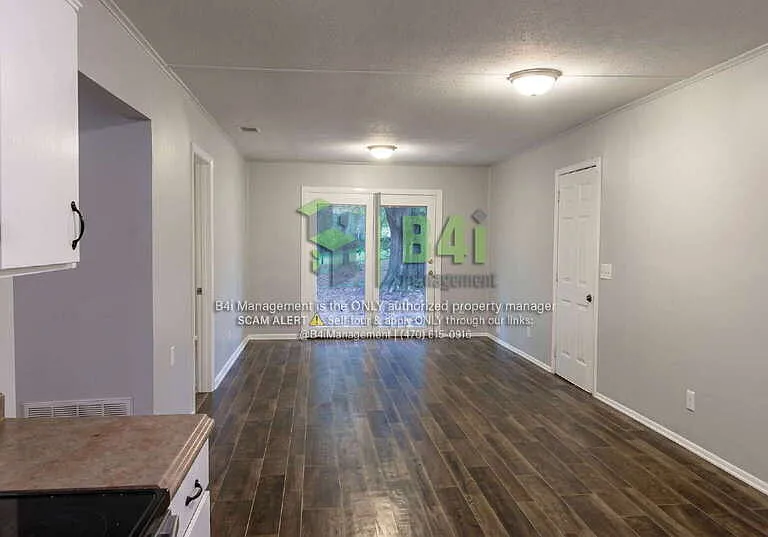 4 Dean Dr — Photo 9