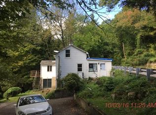 281 Macopin Rd, Bloomingdale, NJ 07403