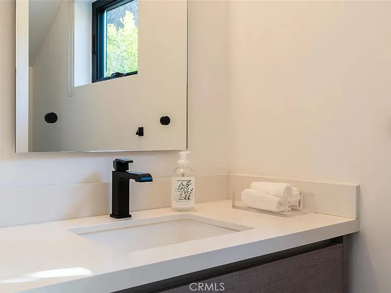 12134 Clarkson Rd — Photo 15