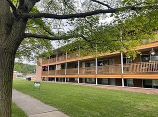 1016 Legrand Dr, Lansing, MI 48910