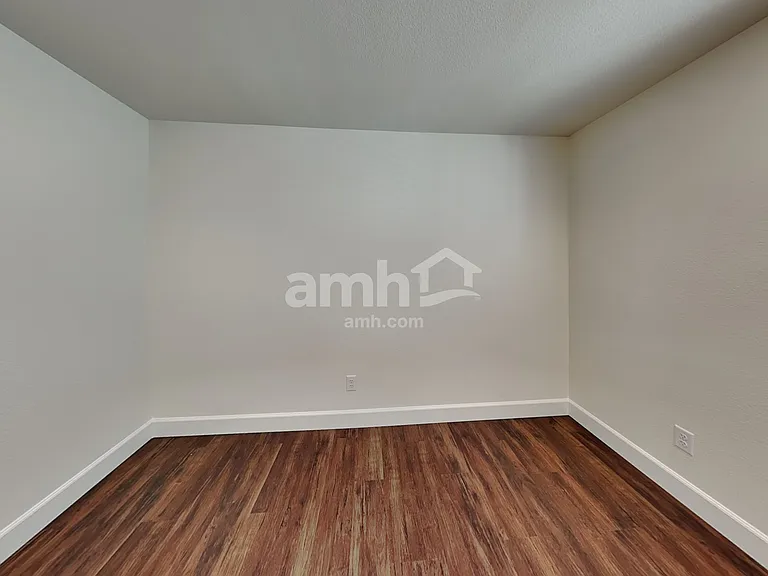 583 Lotus Land Ave — Photo 11