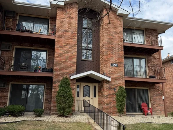 15729 Thomas Ln #1B, Oak Forest, IL 60452