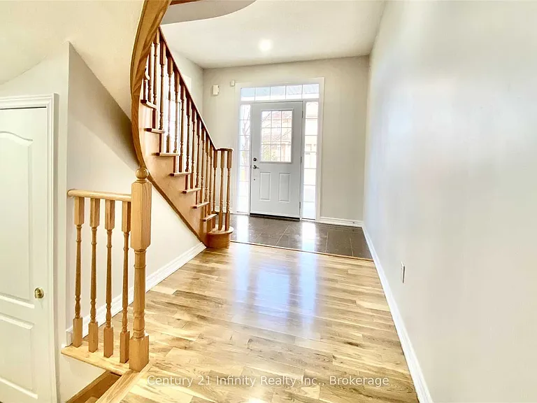 5688 Pegasus St — Photo 4