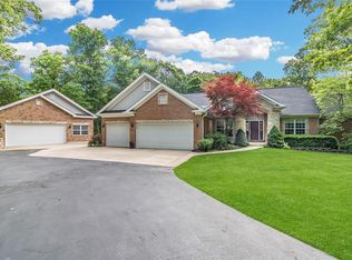 460 Highway Dd, Defiance, MO 63341