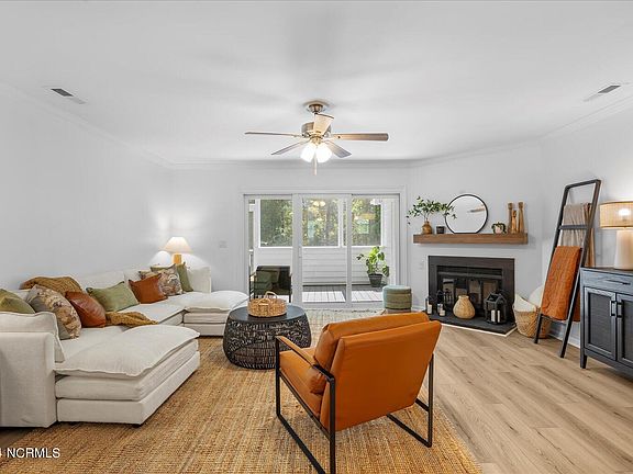 5th image of 10165 Creekside Drive SE Apt 2