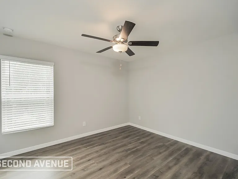 1150 NW 19th Pl — Photo 18