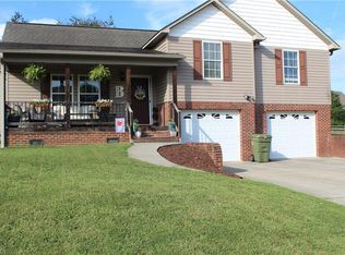 1825 Denise Ln, Winston Salem, NC 27127