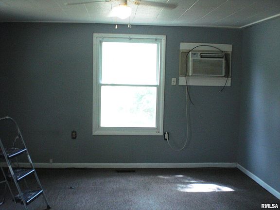2nd image of 714 Farris St