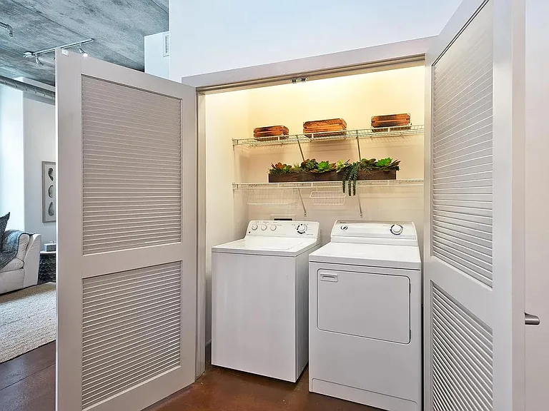 840 Green St #129 — Photo 10