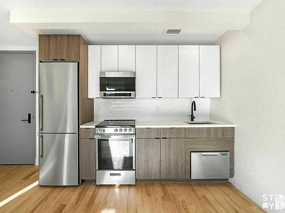 5th image of 290 Tompkins Ave APT 2C