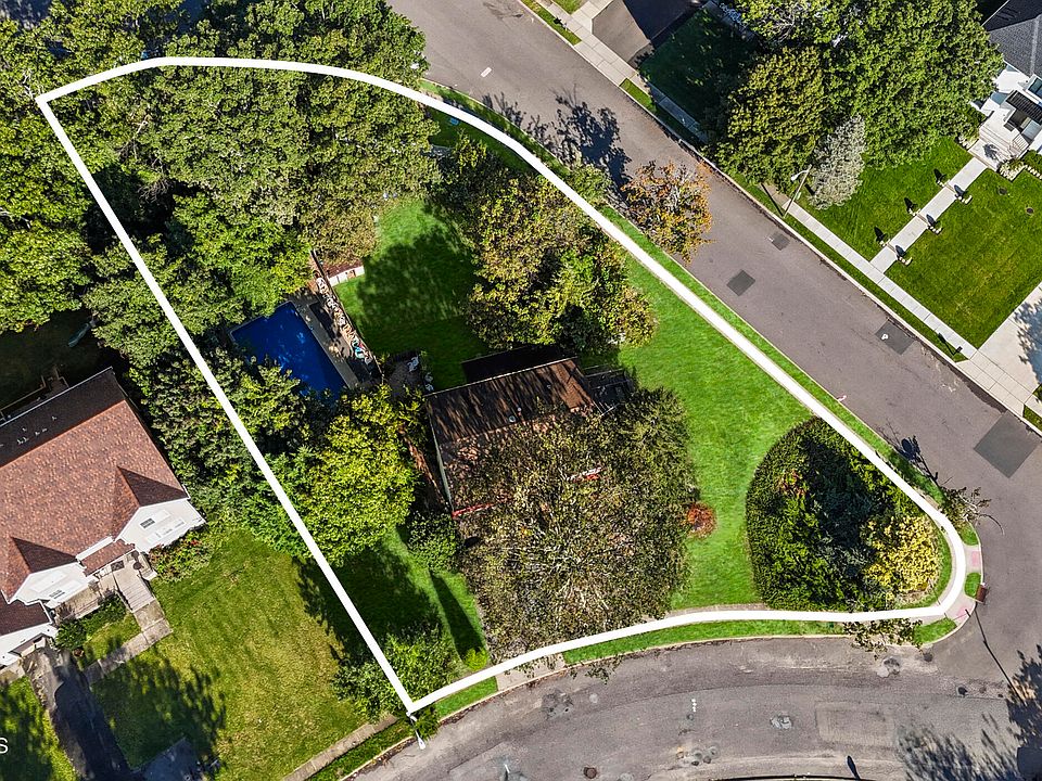 1st image of 140 Van Buren Avenue