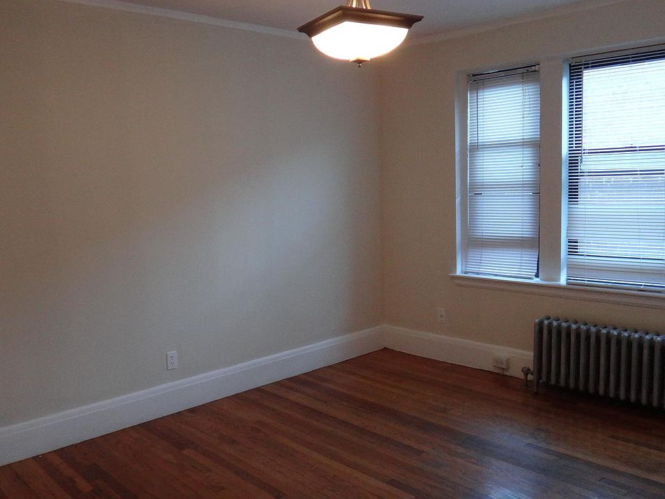 2nd image of 351 Pleasant St #3