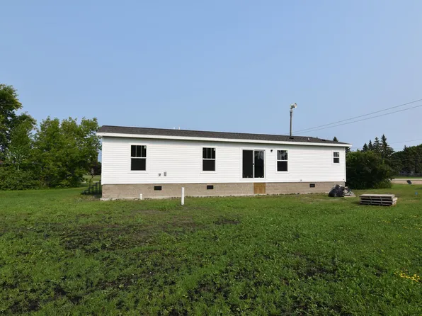 319 3rd Ave SW, Baudette, MN 56623