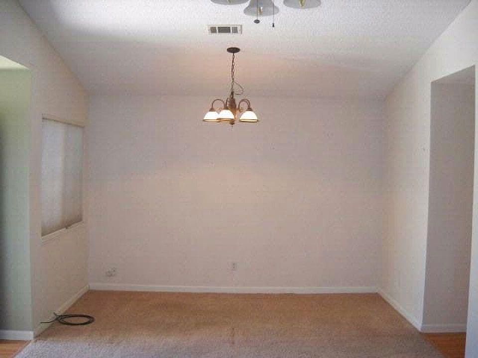 2nd image of 2624 Carpinteria Dr