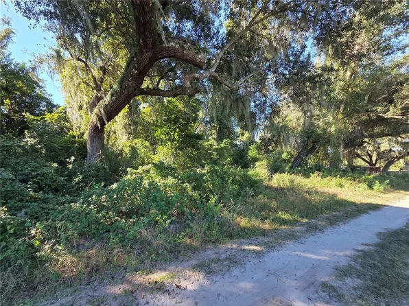 6605 SE 55TH AVENUE, CENTER HILL, FL 33514