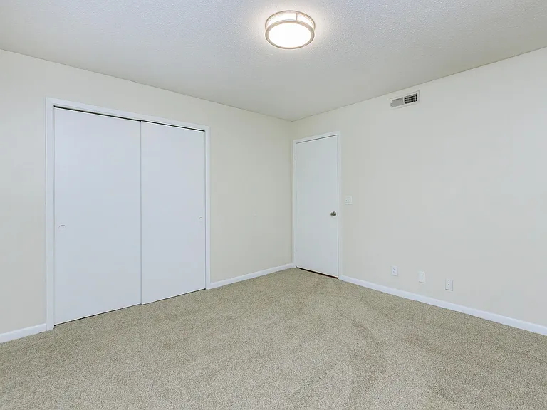 Laurel Ridge Apartments — Photo 57