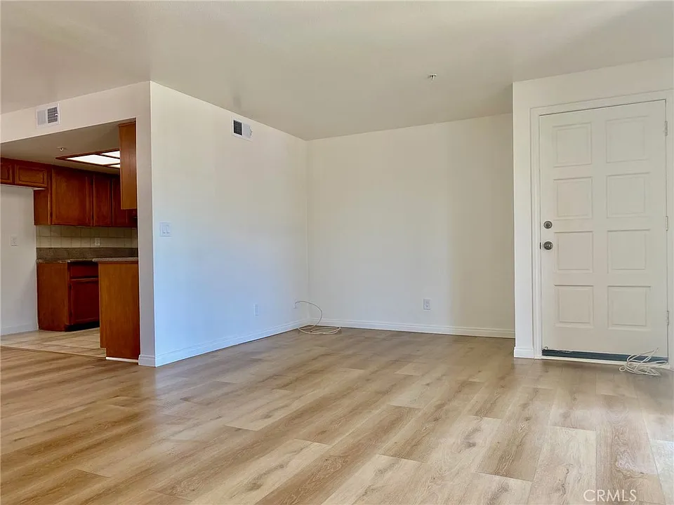 108 W Maple St #23