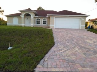 2702 7th St SW, Lehigh Acres, FL 33976