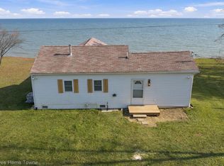 4836 Lakeshore Rd, Deckerville, MI 48427