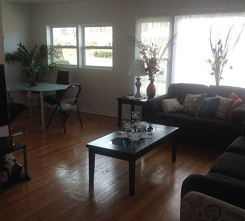 3rd image of 8643 Monticello Ave