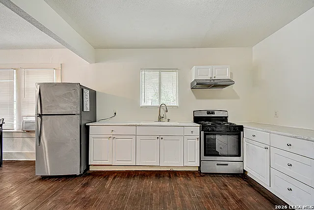 3314 Perez St #101 — Photo 7